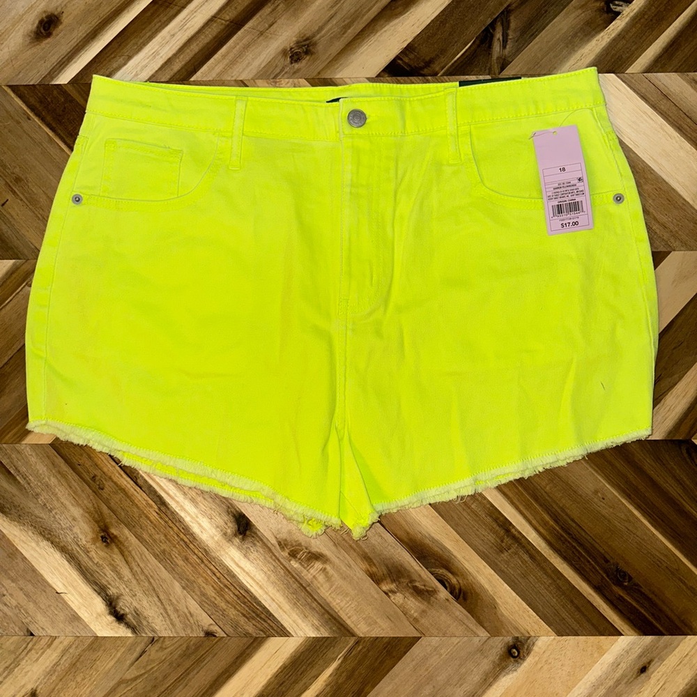 NWT Neon Yellow Women's Hi Rise Shorts Sz 18